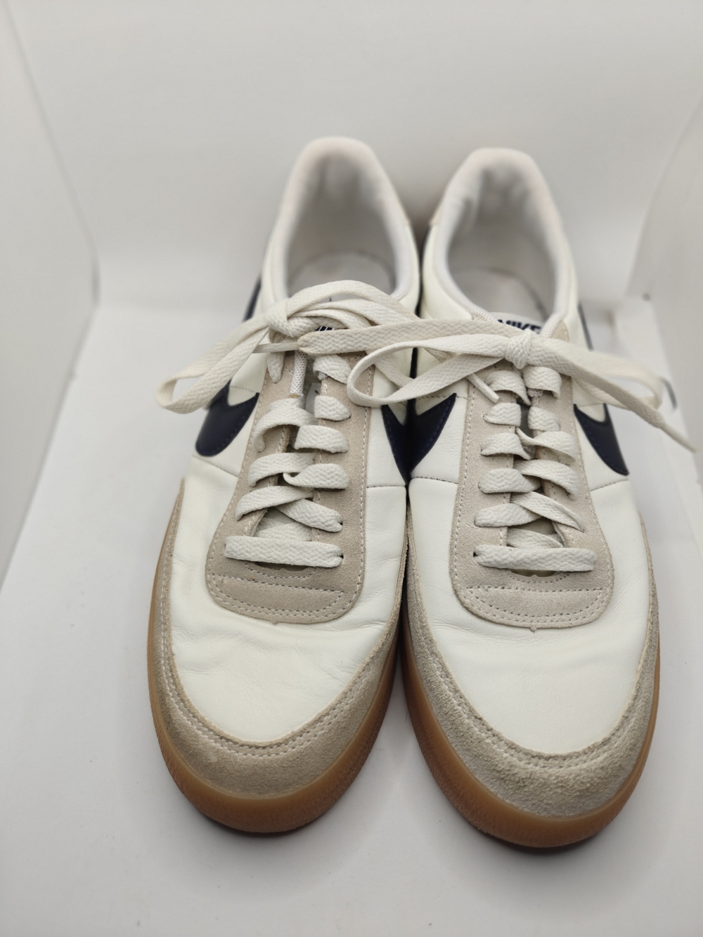 Nike Men’s White and Navy Leather Sneakers